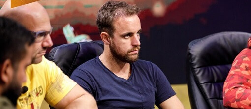 Robert Kokoška vede pět českých postupujících z úvodního flightu Main Eventu WSOP Circuit v King's Resortu Rozvadov