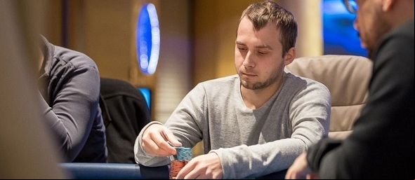 Ondřej Drozd vede české hráče do druhého dne Main Eventu WSOP Circuit. Pokerový turnaj v King's Resortu garantuje €1.000.000 na výhrách