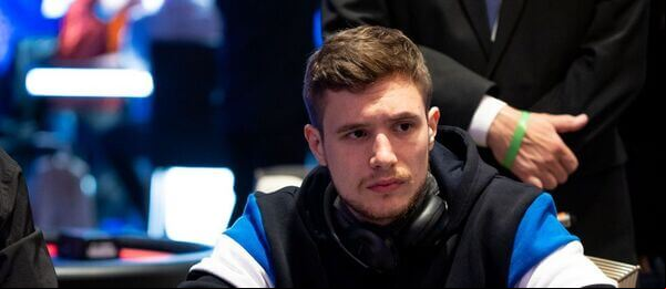 Roman Hrabec a 15 soupeřů bojují o titul v Main Eventu EPT London