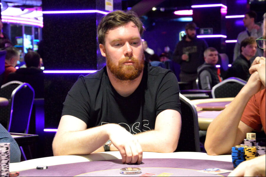 David Veselý z Poker Areny se dostal až na finálový stůl