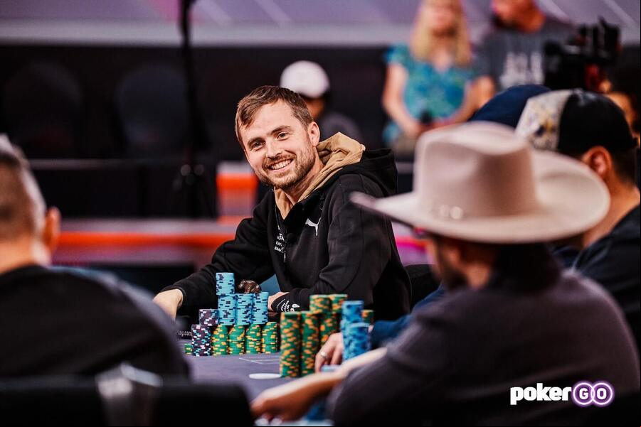 Martin Kabrhel při WSOP 2023 na PokerGO.com